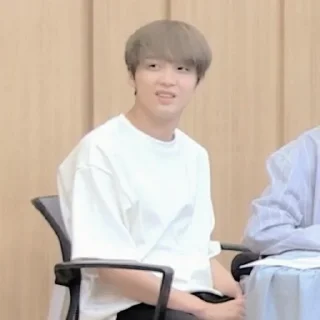 Sticker from — lee haechan ˖࣪ ·﹆ @gicelyra