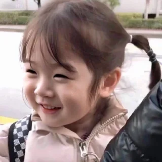 Sticker from baby sulli @ruangalga