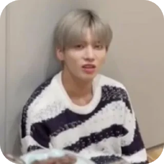 Sticker from Taehyun EL