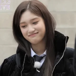 👧 emoji Leeseo Telegram sticker 12 of 30