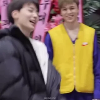 Sticker from Randomly Jeonghan’s Dup.