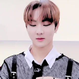 Sticker from 𝐉 𝐔 𝐍 𝐆 𝐖 𝐎 𝐍 - @jungwonsticker