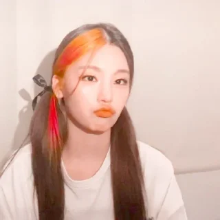 🤩 emoji Yeji @dizellepack Telegram sticker 14 of 30