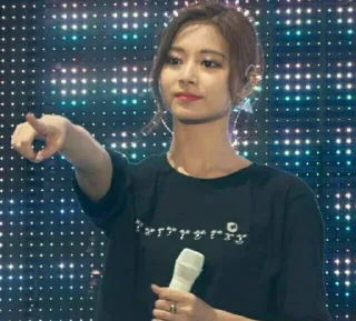 🤔 emoji Tzuyu ● @tzuyuandalltikel Telegram sticker 16 of 25