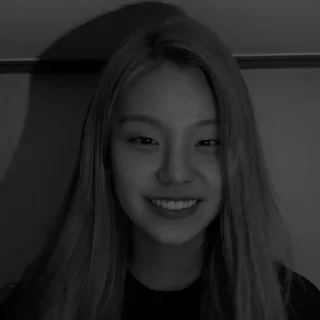 Sticker from Hwang Yeji · @liachy