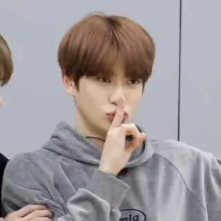 Sticker from hai maling, @taehycng