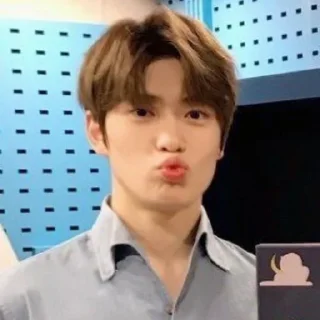 Sticker from hai maling, @taehycng