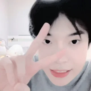 Sticker from 愛 — 𝐃𝐎𝐘𝐎𝐔𝐍𝐆 @JNNIES096
