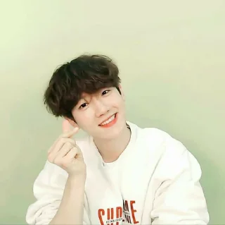 Sticker from Hak paten [ @BBAEKHYUN92 ]