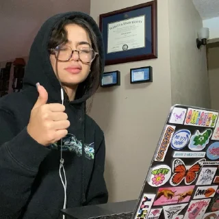 Sticker from nailea biel's @stikerbiel