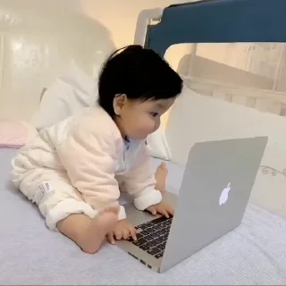 🧑‍💻 emoji Diyaa cutie😘 @tumm_or_mein 🤍🦋 — @stckrRobot Telegram sticker 10 of 42