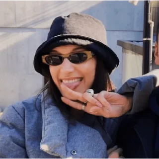 😀 emoji Bella Hadid Telegram sticker 4 of 30