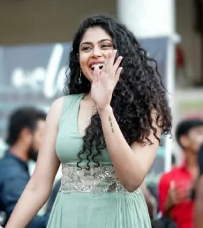 👋 emoji Chitti {Faria abdullah} Telegram sticker 10 of 25