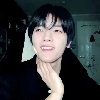 Sticker from LEE TAEYONG V.2 @leviosastory