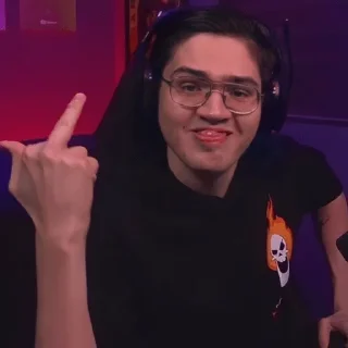 😀 emoji 🎧 El Mariana Moods 🎮 Telegram sticker 3 of 30