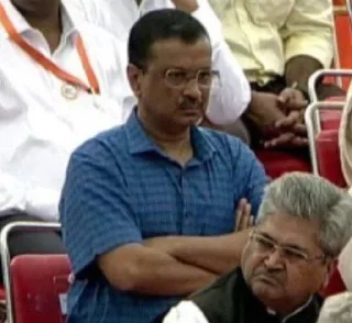 🤔 emoji लियाम लिविंगस्टोन 𓃵s kang pack Telegram sticker 22 of 31