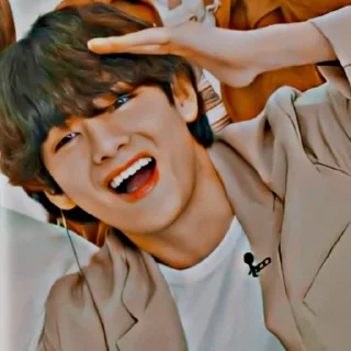 ⬛ emoji 迎 𝐊𝐈𝐌 𝐓𝐀𝐄𝐇𝐘𝐔𝐍𝐆 [ @sebatcrot ] Telegram sticker 22 of 100