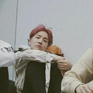 Sticker from JUNG HOSEOK @HOPECRESCENT