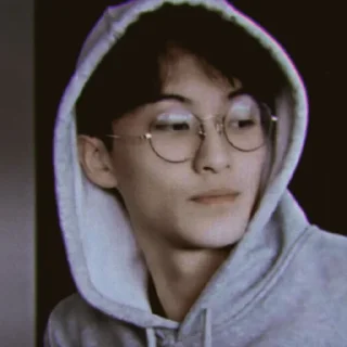 Sticker from ⌦ MARK LEE┊͙ @tikelrp
