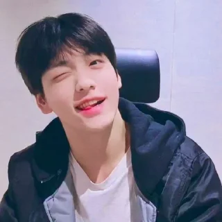 🐰 emoji Soobin @KpopThemaBee Telegram sticker 16 of 30