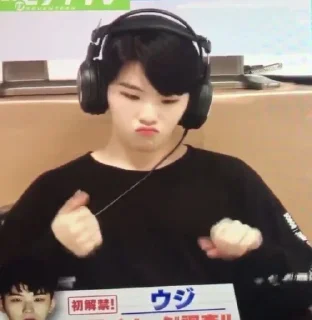🍙 emoji WOOZI @SEMPENA Telegram sticker 18 of 30