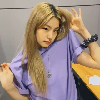 Sticker from punya Violyn ⌇ @roleplayersticker