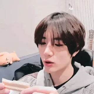 🍚 emoji BEOMGYU TXT – @FREYZIE Telegram sticker 14 of 30