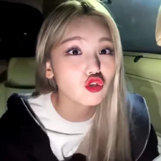 🥢 emoji yꫀji itzy ⋆ @roleplaysticker Telegram sticker 1 of 80