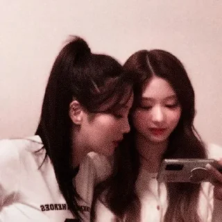 Sticker from kim minju by @stickernct