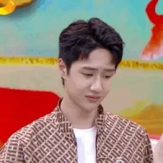 Sticker from Yibo