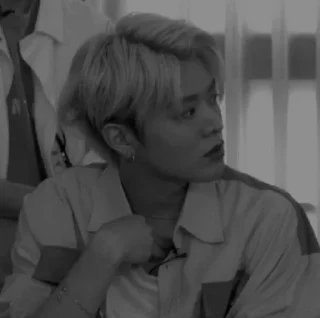 👑 emoji nakamoto yuta ⋆ @galerina Telegram sticker 6 of 75