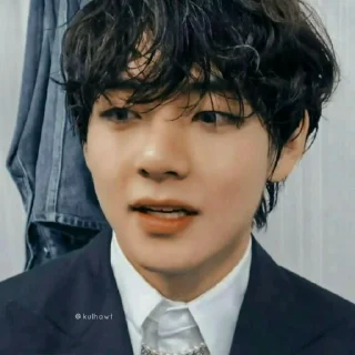 🦅 emoji @kulhawt as taehyung Telegram sticker 10 of 17
