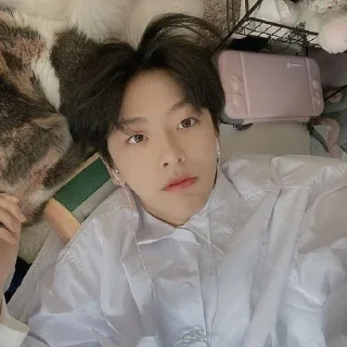 😊 emoji Liu Meng by El. @thesunshineeee Telegram sticker 5 of 21