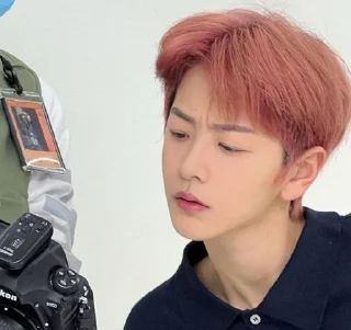 🧐 emoji Liu meng meme' by : @liumengch Telegram sticker 6 of 16