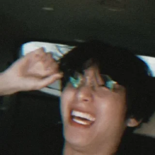 Sticker from Taehyung V.3 @XXMAFIAWEB