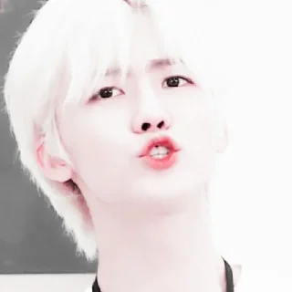 😙 emoji ᥒᥲ jᥲᥱ꧑ιᥒ @CUTESTNANA Telegram sticker 17 of 63