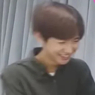 😂 emoji @iDarrean as Huang Renjun Telegram sticker 16 of 81