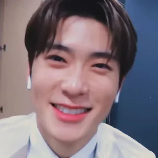 🖇 emoji @gibransu as Jaehyun [2] Telegram sticker 4 of 120