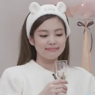 😍 emoji Jennie cute @aesthaticgirll Telegram sticker 7 of 35