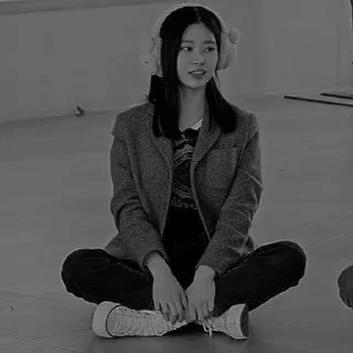 Sticker from KIM MINJU DARK @minjuhhere