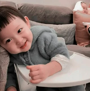 😁 emoji baby yuan @busanpridee Telegram sticker 8 of 32