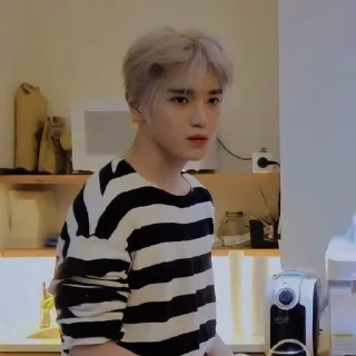 Sticker from LEE TAEYONG @nawtella