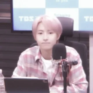 📻 emoji renjun radio 🎙 Telegram sticker 9 of 55