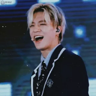Sticker from @ranggae as jeno