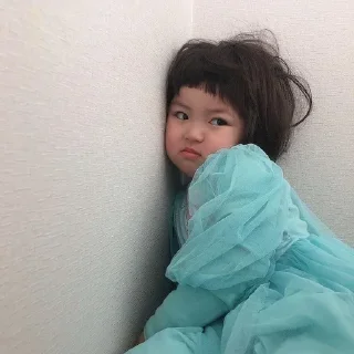 😒 emoji 𝐆𝐀𝐑𝐕𝐈𝐈🥀 • @moon_shyn 🧚🏻‍♀️ Telegram sticker 10 of 120