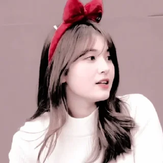 Sticker from ★ ˖ jeon somi @stickerrroleplayer