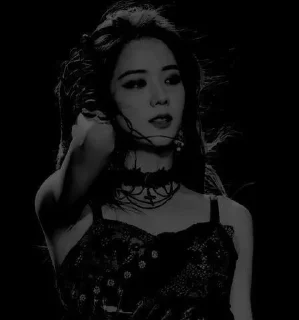 Sticker from Jisoo hot dark- @aesthaticgirll