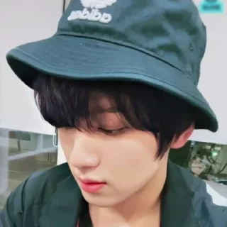 🎲 emoji hαechαn,이 〃 @penasangtuan✰ Telegram sticker 17 of 40