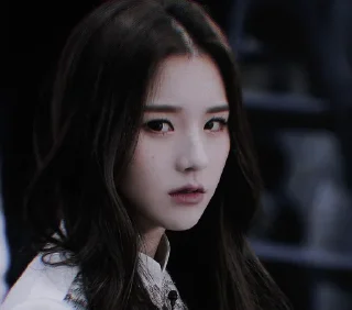 ⚔ emoji Heejin Telegram sticker 5 of 11