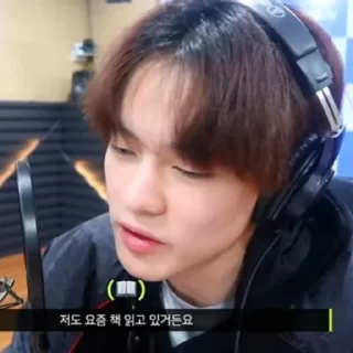 Sticker from — zhong chenle ˖࣪ ·﹆ @gicelyra